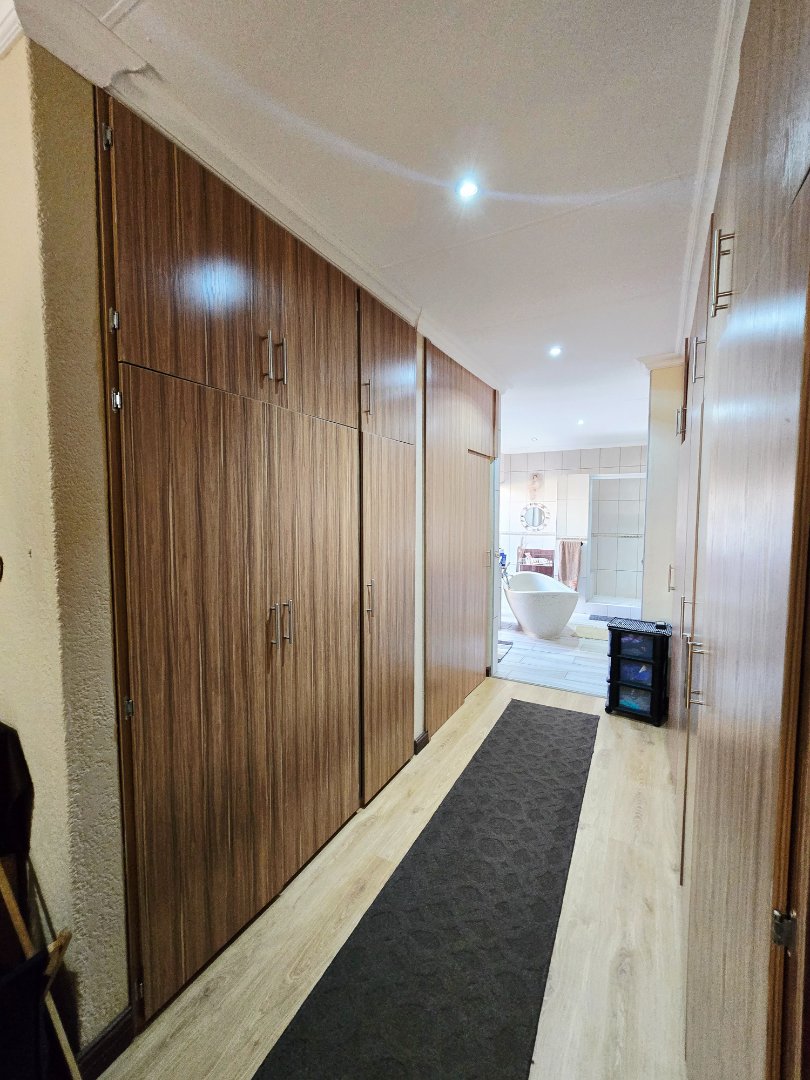 3 Bedroom Property for Sale in Wilkoppies North West
